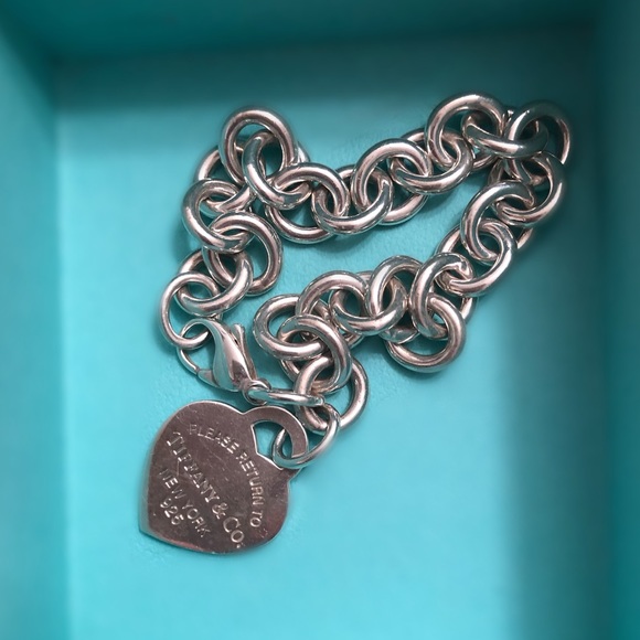Tiffany heart charm bracelet - Picture 7 of 7